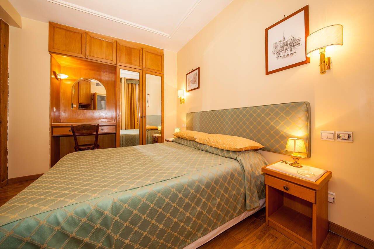 The 1<sup>st</sup> bedroom