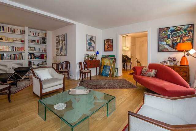 Town house, 75016